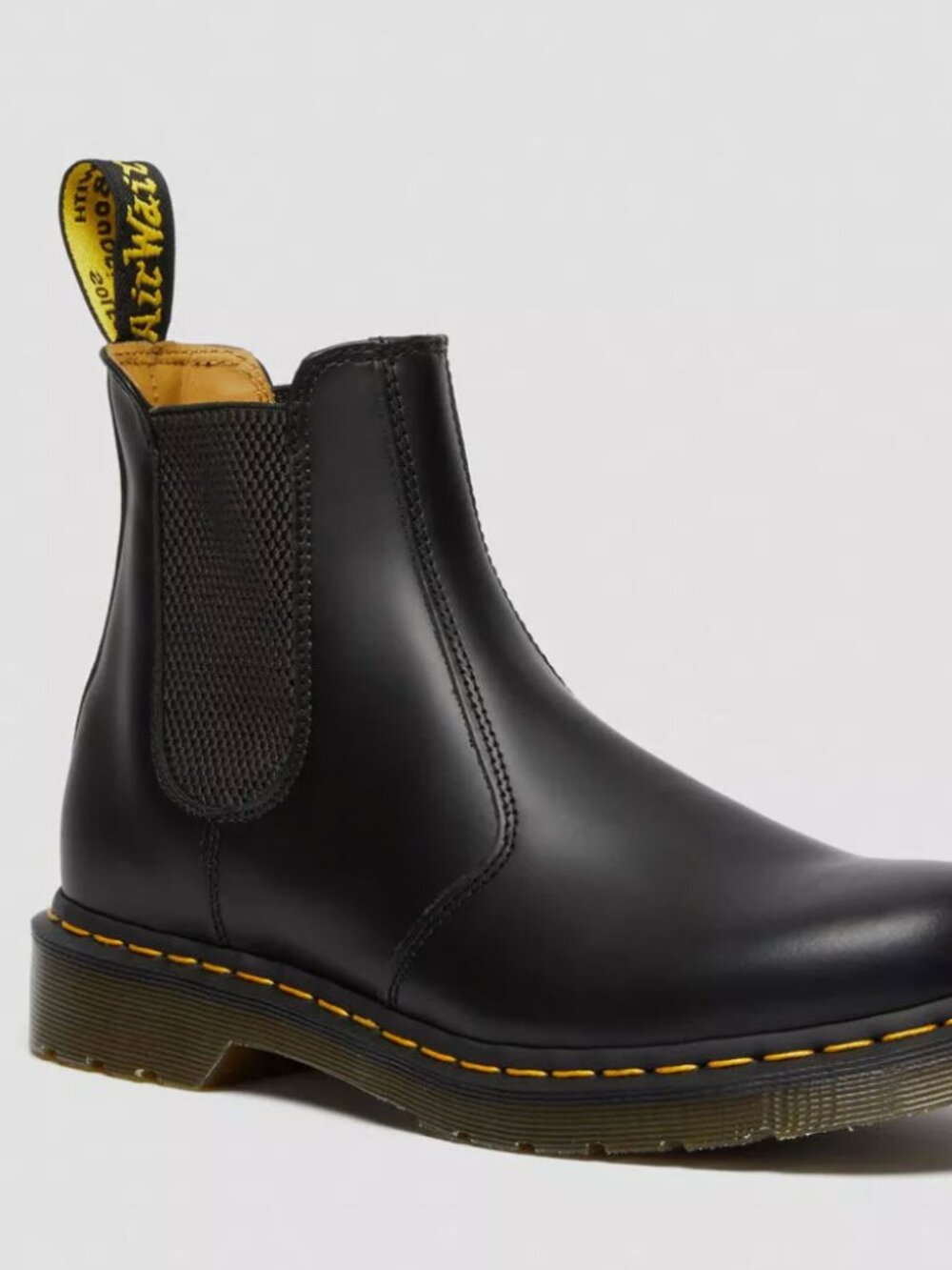DR. MARTENS 2976 Yellow Stitch Smooth Real Leather Chelsea Boots